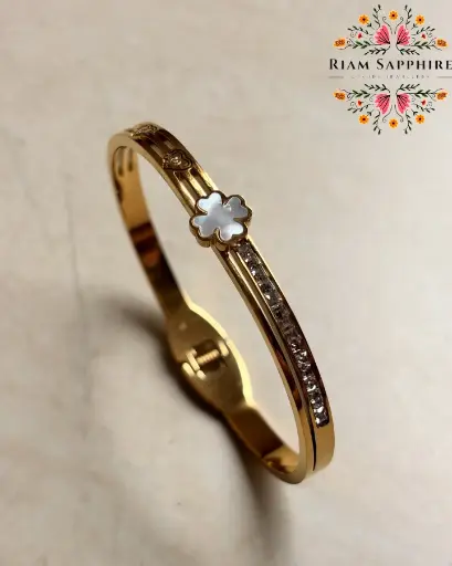 Enamel Clover Bracelet